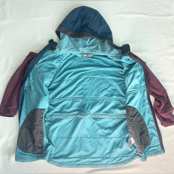 The Northface Women’s Lightweight Jacket Size Small - Picture 5 of 11